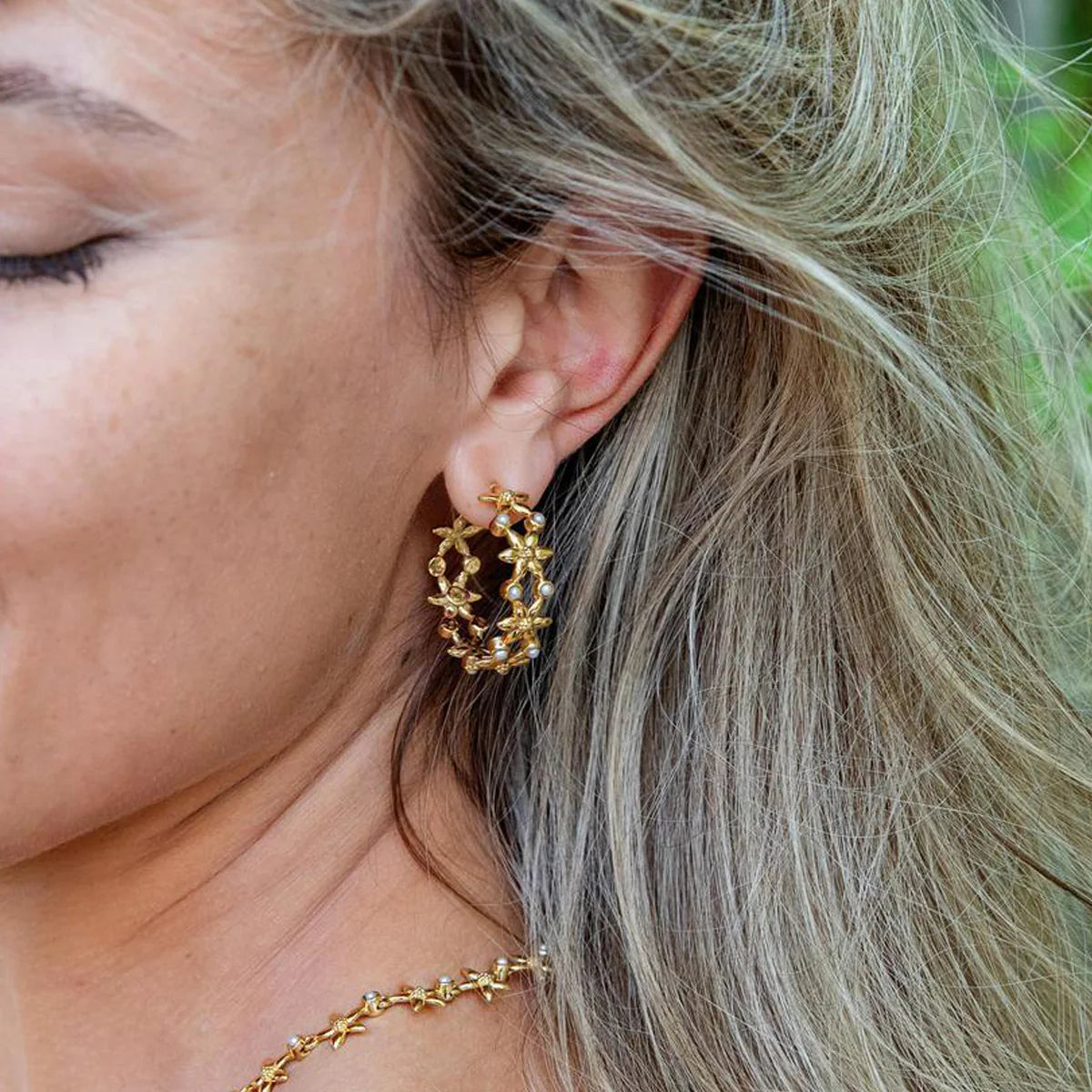 Jasmine Hoop Earrings - Pearl White