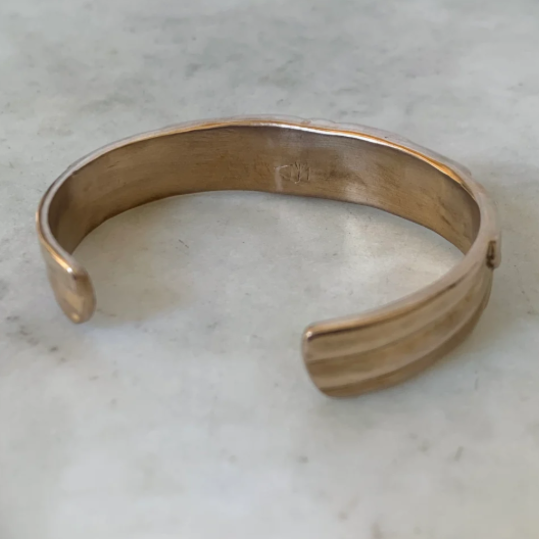 Petite Pelican Cuff