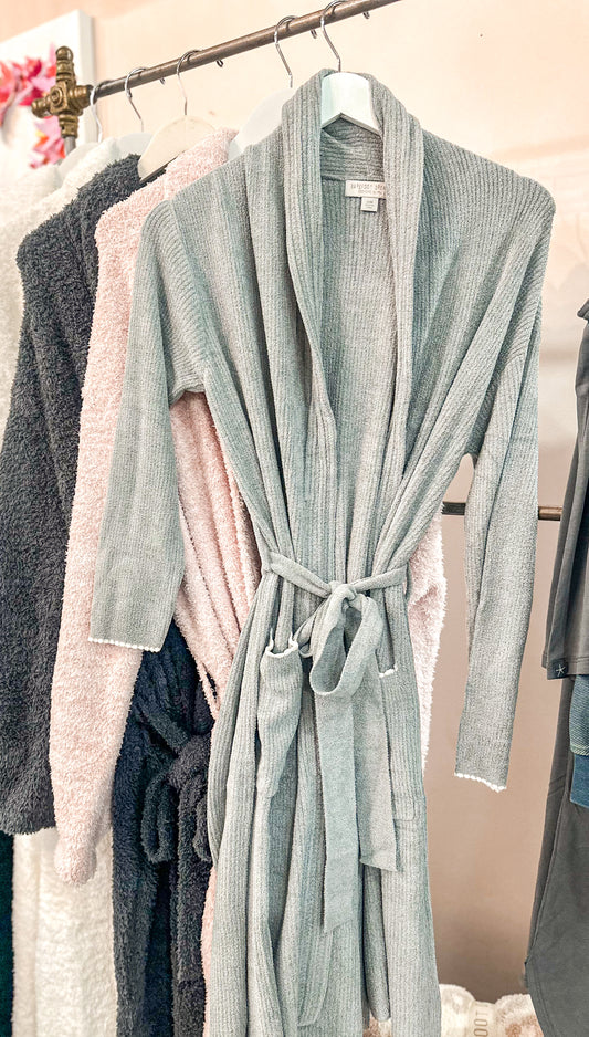Barefoot Dreams Grey & White Contrast Scallop Ribbed Robe