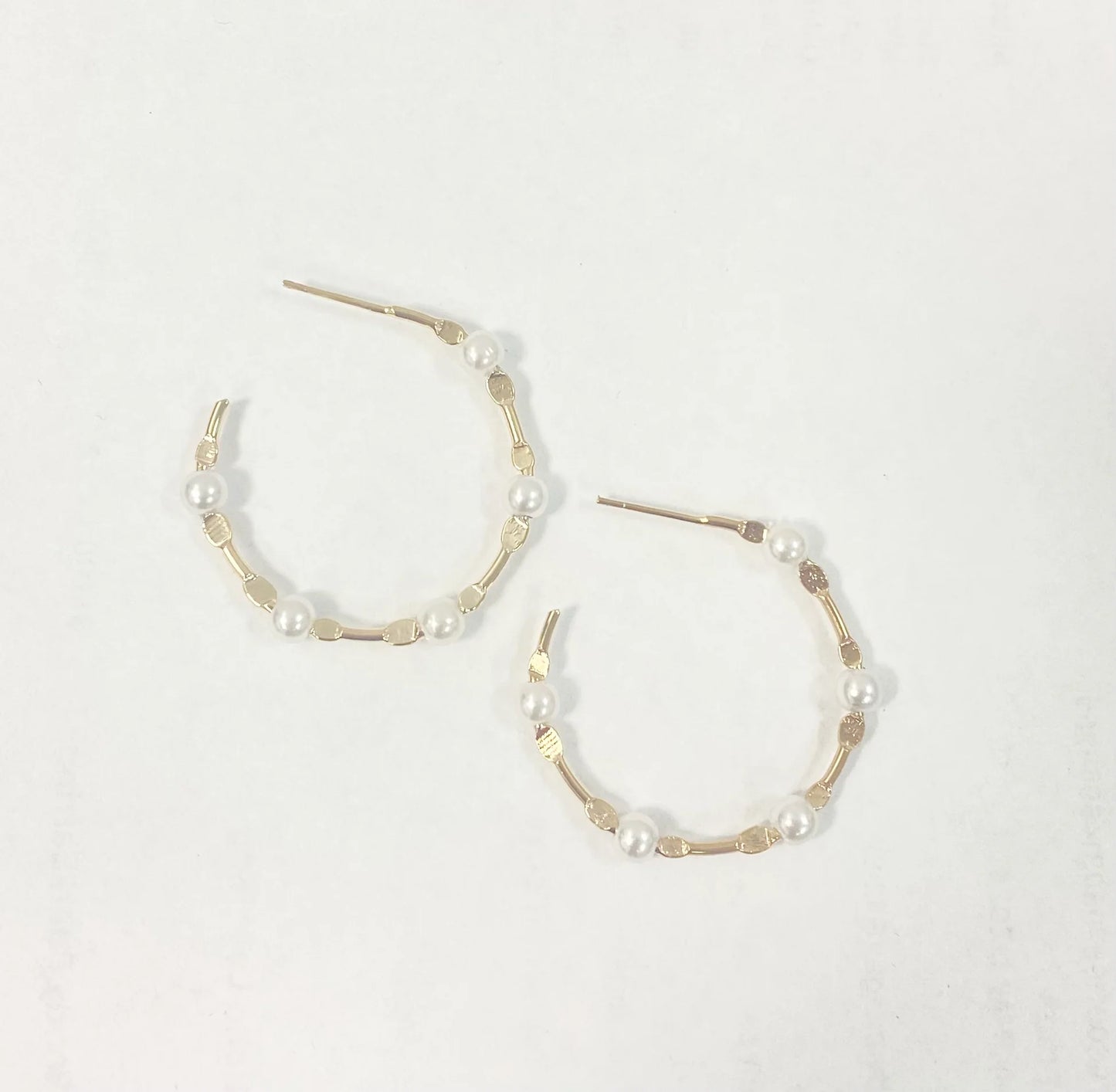 Greta Pearl Hoop - medium
