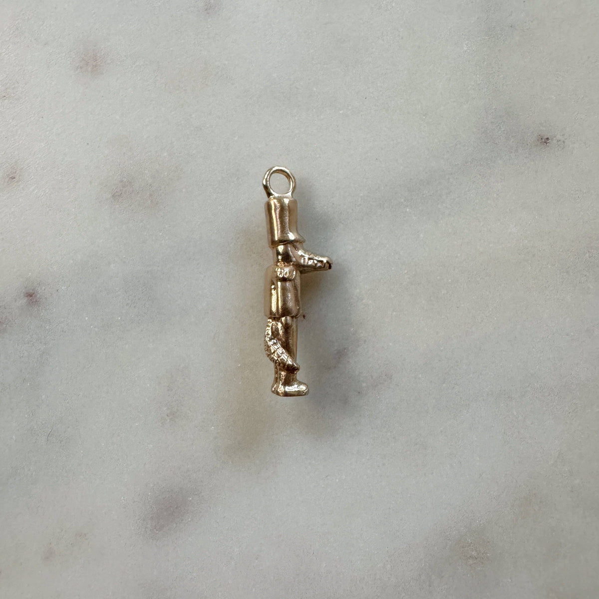 ALLIGATOR NUTCRACKER PENDANT