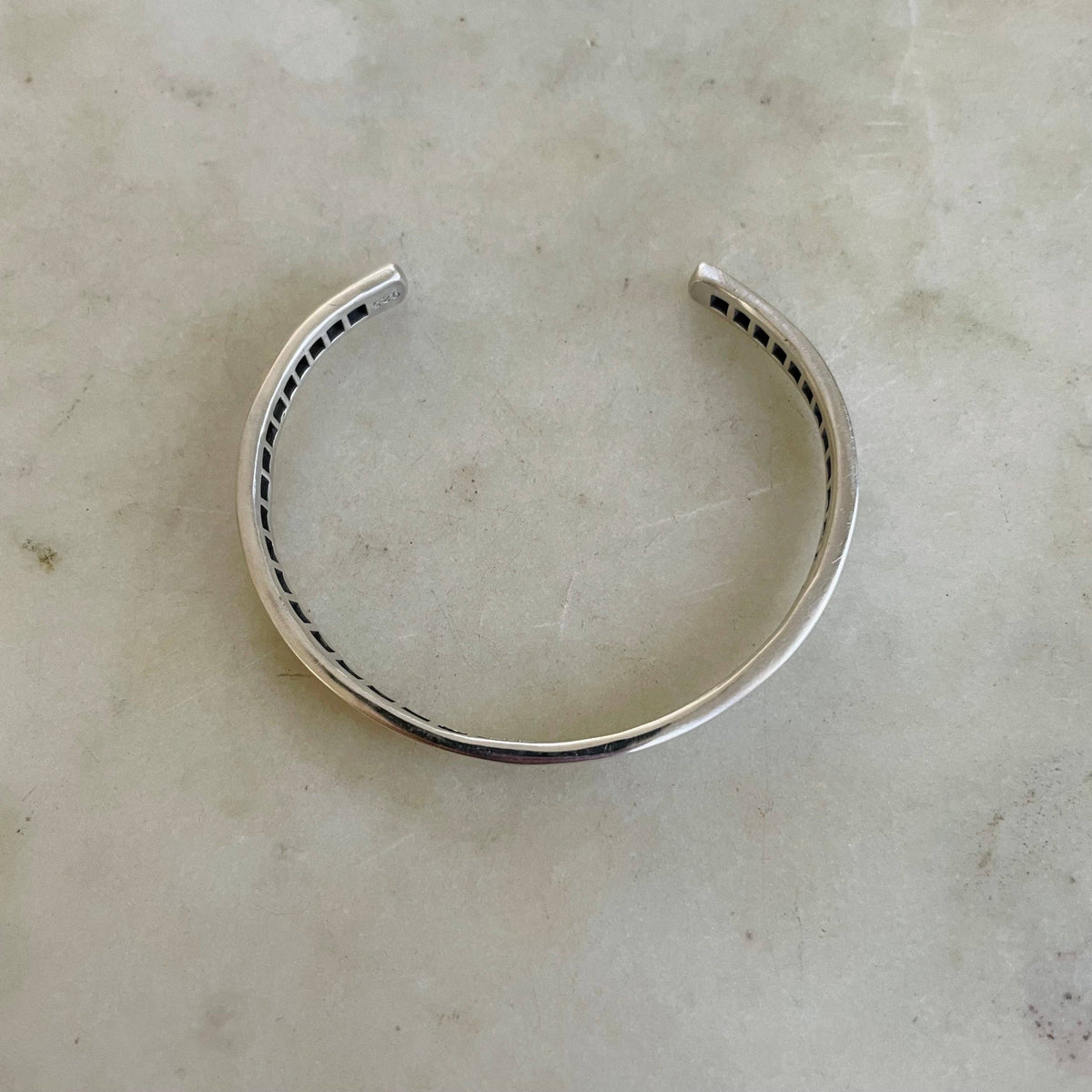 GRID CUFF — 1 ROW: BRONZE / SMALL