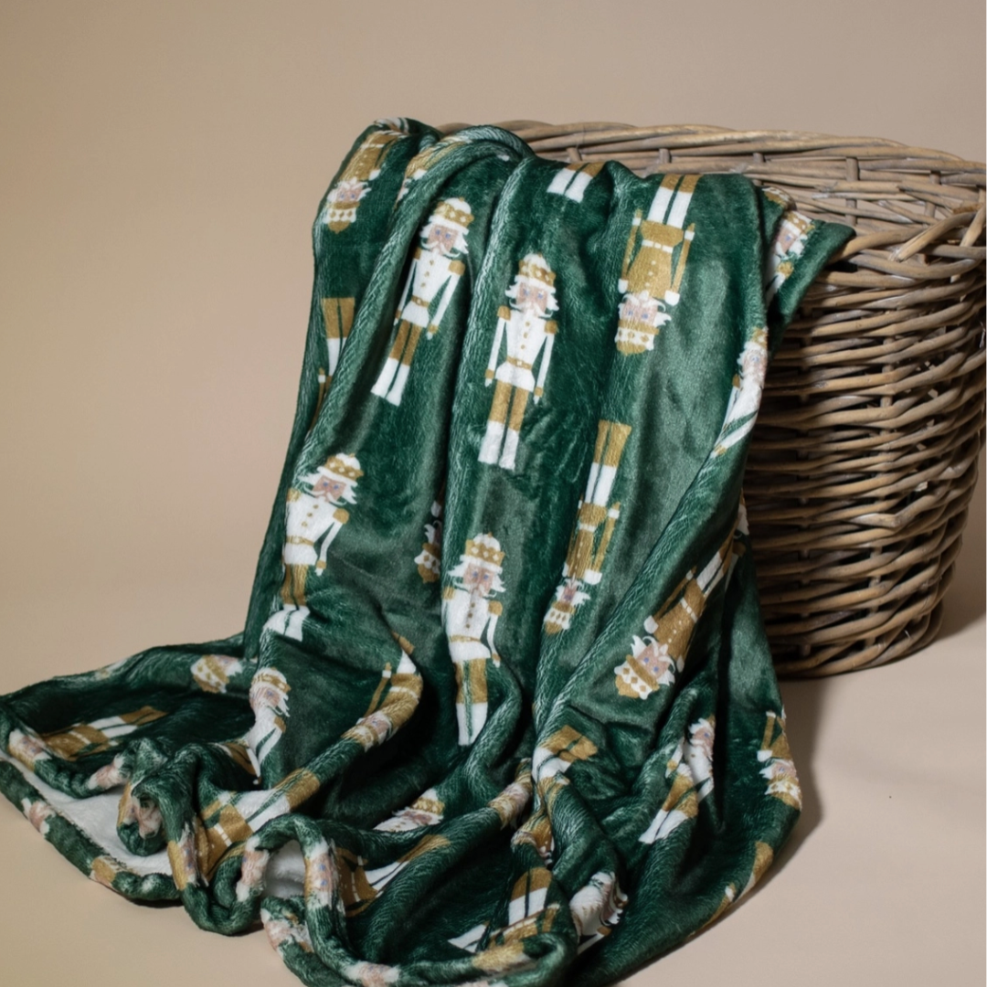 Alpine Nutcracker Throw Dark Green/Multi 50x60