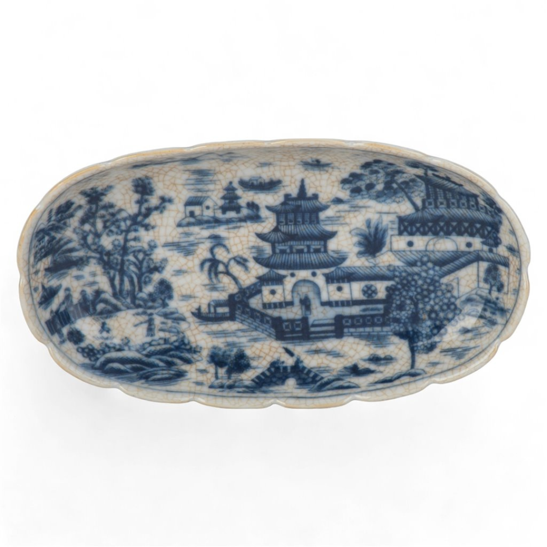Porcelain Dish with Bronze Feet