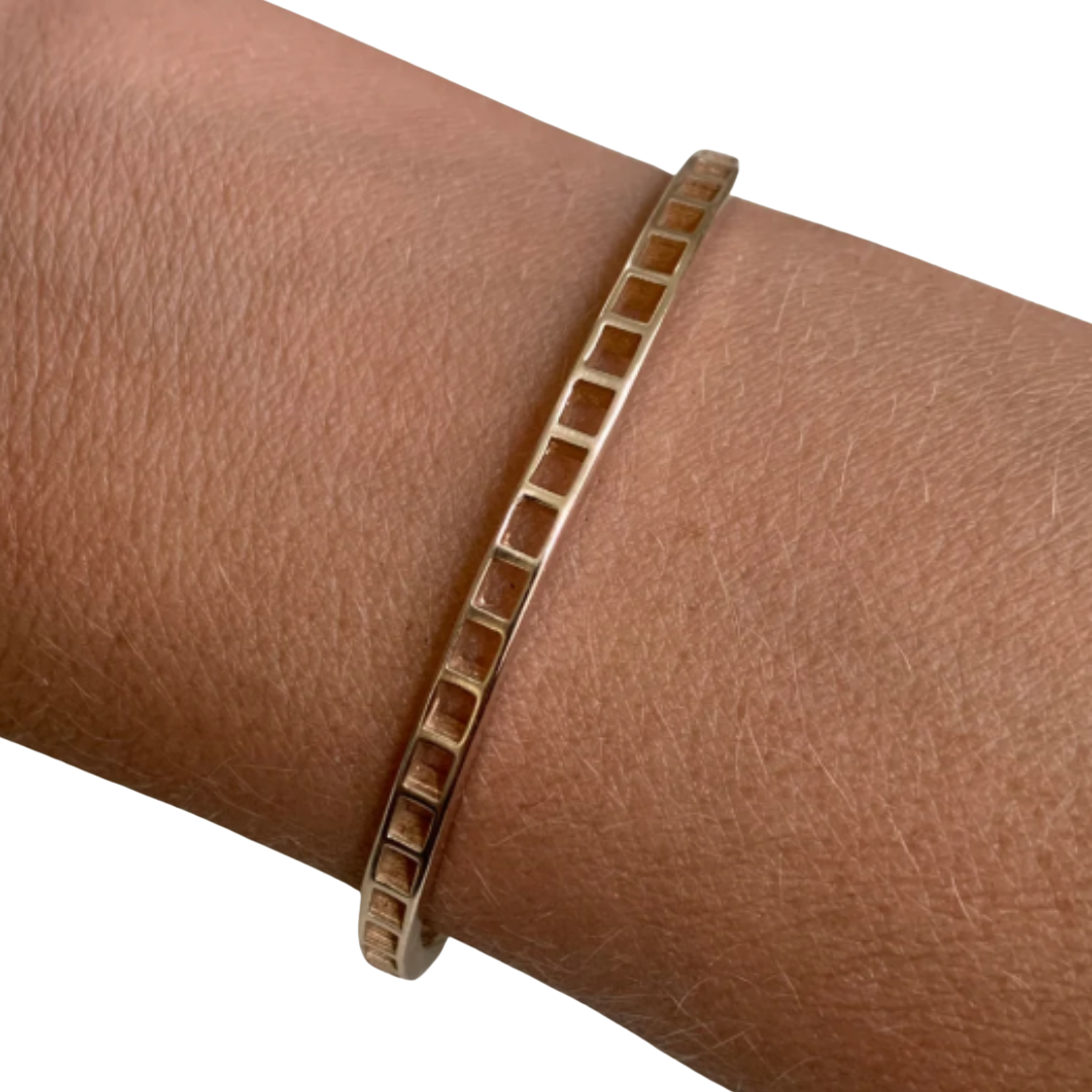 Grid Cuff - 1 Row